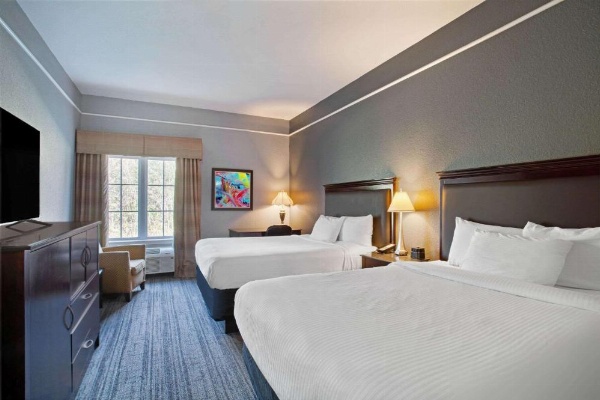 La Quinta Inn & Suites by Wyndham Mobile - Tillman's Corner image 19